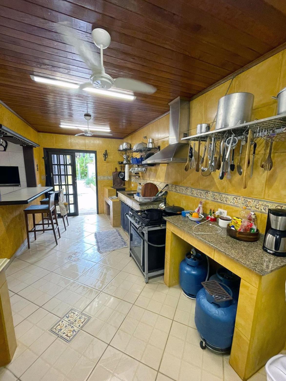 Linda Casa Com Piscina Em Pontal Do Sul Pontal do Parana