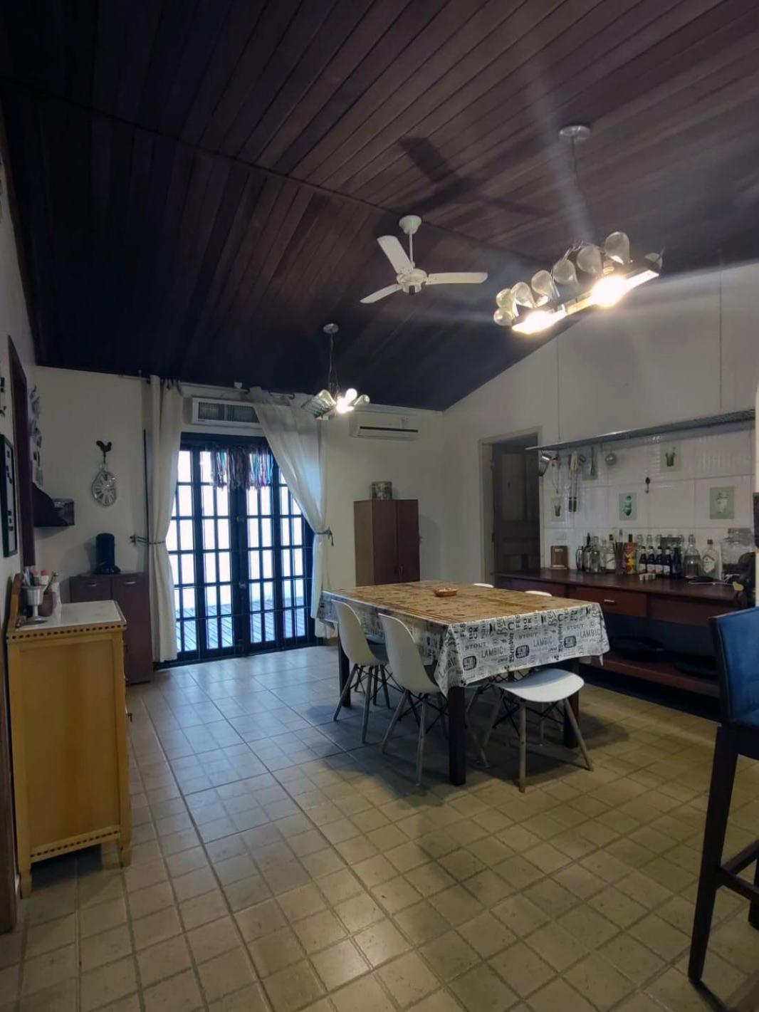 Linda Casa Com Piscina Em Pontal Do Sul *