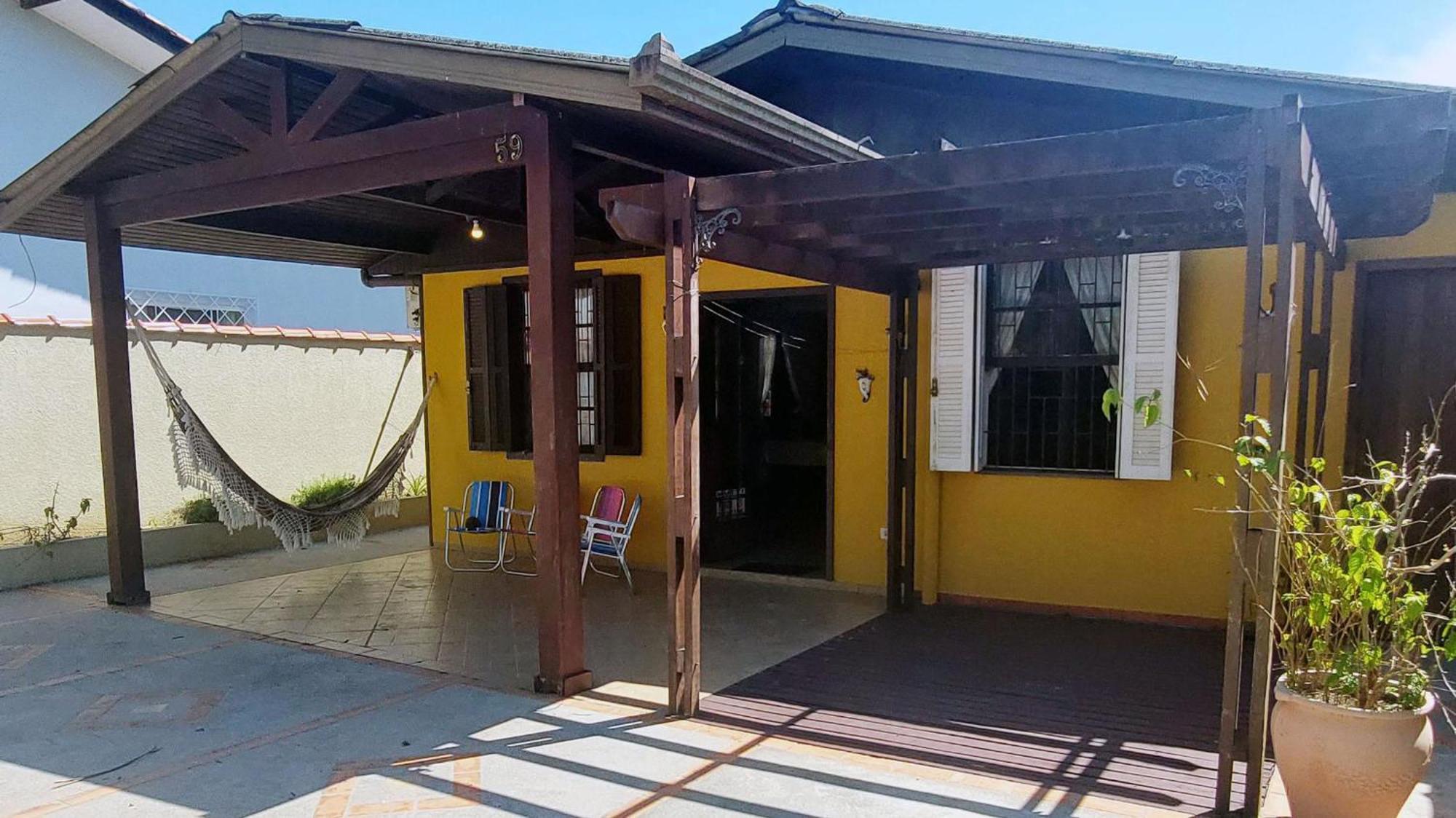 Linda Casa Com Piscina Em Pontal Do Sul * Pontal do Parana